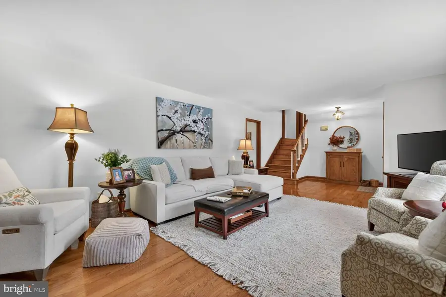 8261 Hawkins Creamery Rd, Gaithersburg, MD 20882 - #3