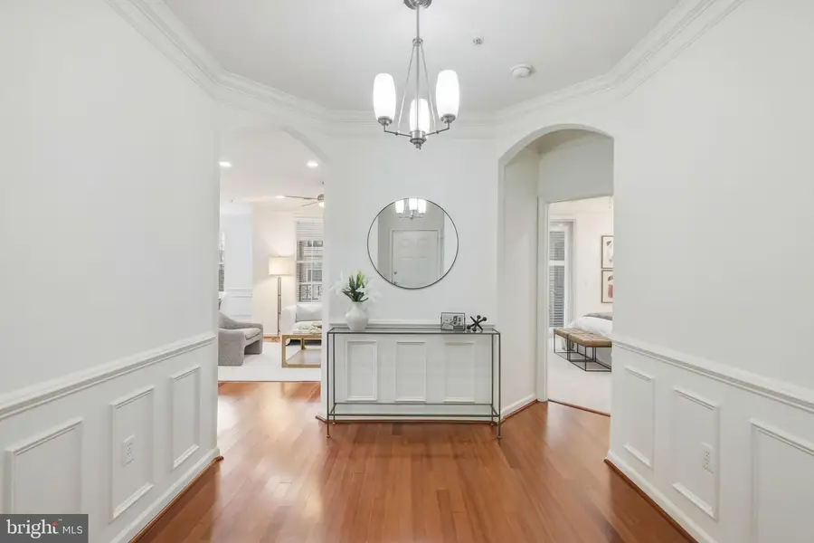 1 Arch Pl #220, Gaithersburg, MD 20878 - #2