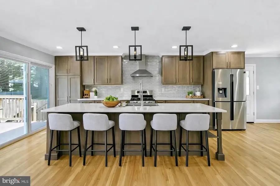 14407 Oakvale St, Rockville, MD 20853 - #2