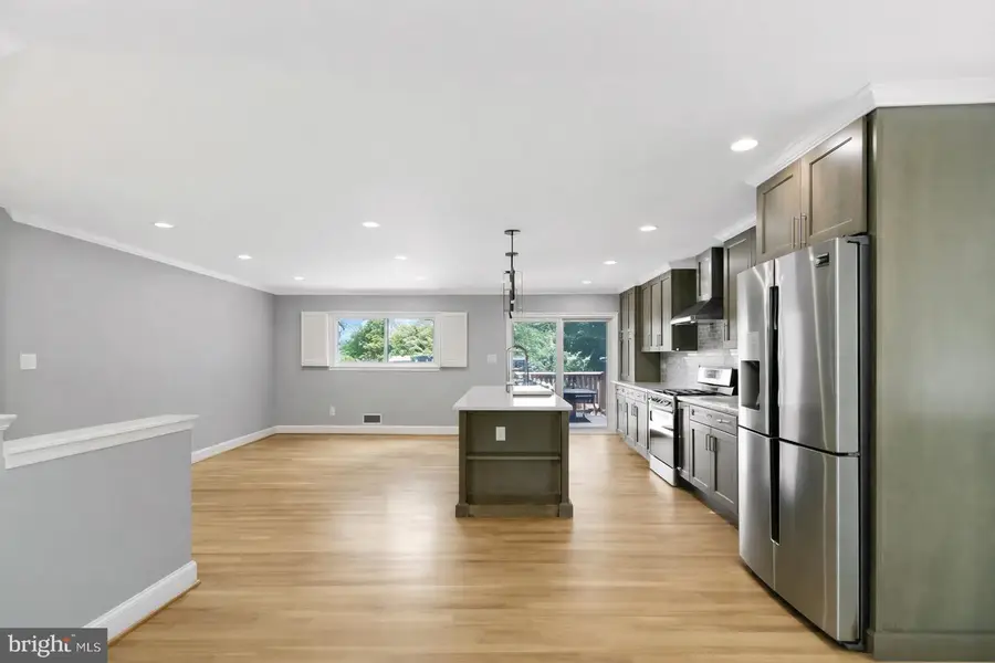 14407 Oakvale St, Rockville, MD 20853 - #3