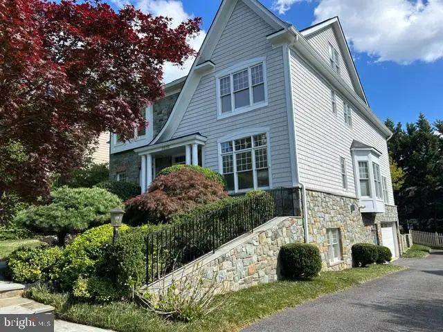 5836 Conway Rd, Bethesda, MD 20817 - #2