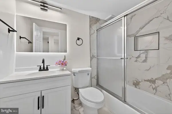 18611 Walkers Choice Rd #18611, GAITHERSBURG, MD 20886