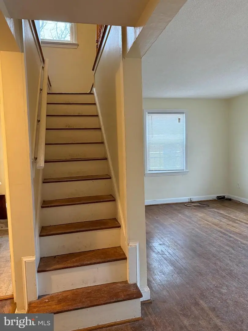 1010 Crawford Dr, Rockville, MD 20851 - #3