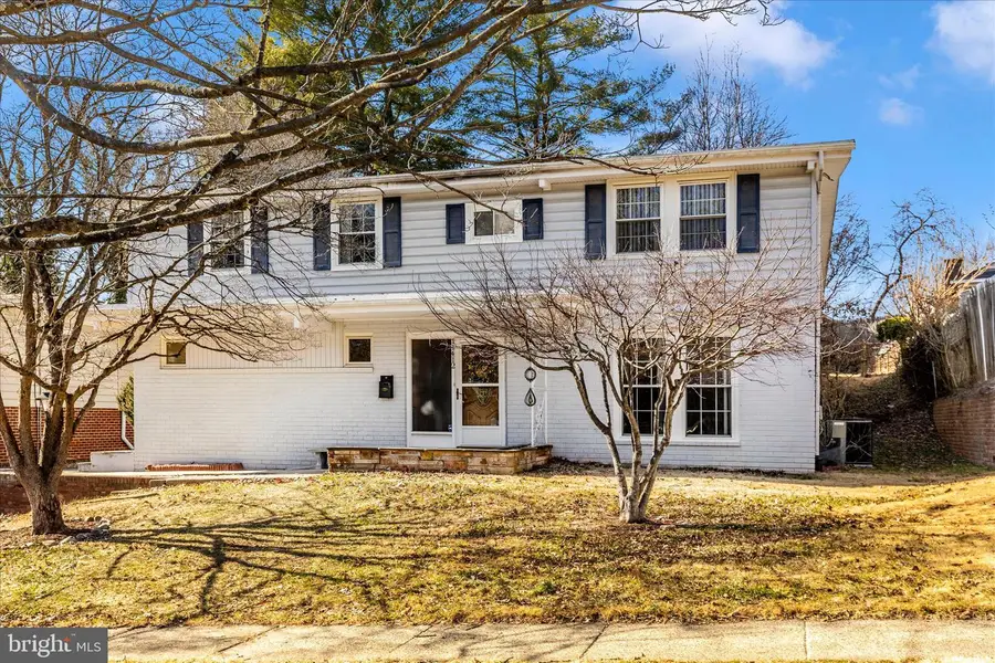 11412 Fairoak Dr, Silver Spring, MD 20902 - #2