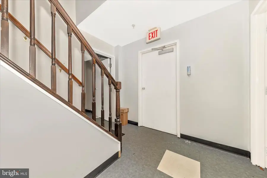 9309 Old Georgetown Rd, Bethesda, MD 20814 - #2