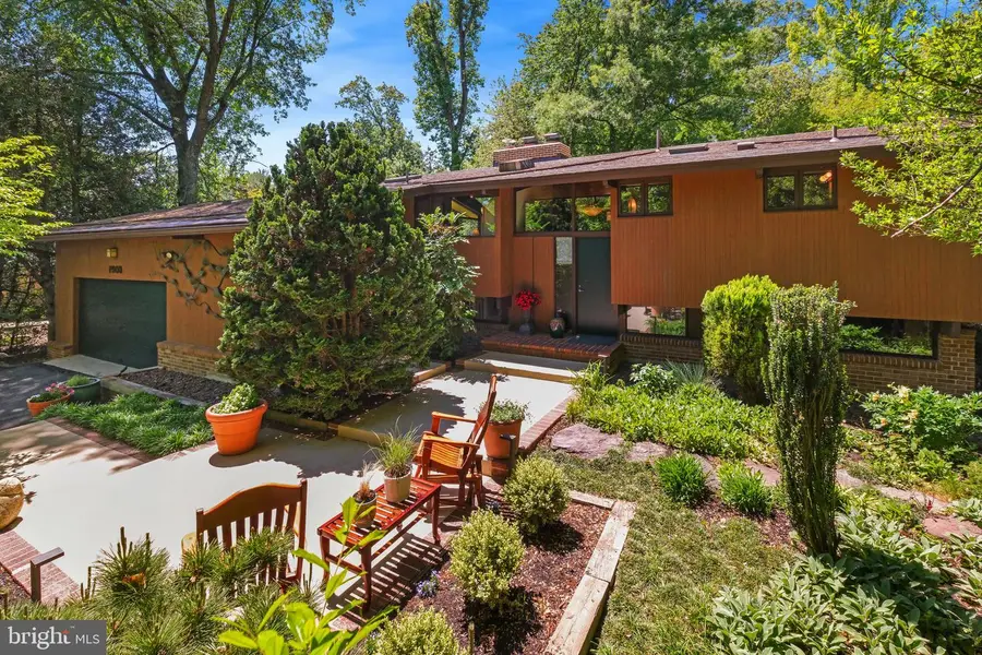 7908 Fenway Rd, Bethesda, MD 20817 - #2