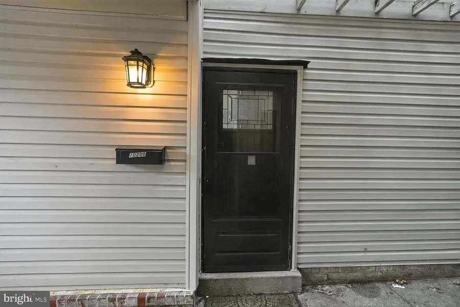 10200 Ridgeline Dr, Gaithersburg, MD 20886 - #2