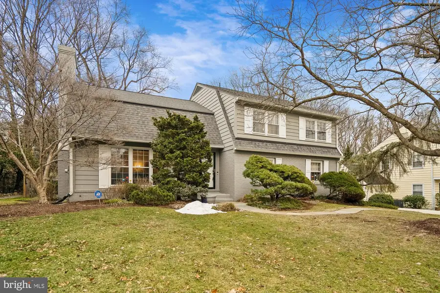 11509 Farmland Dr, North Bethesda, MD 20852 - #2