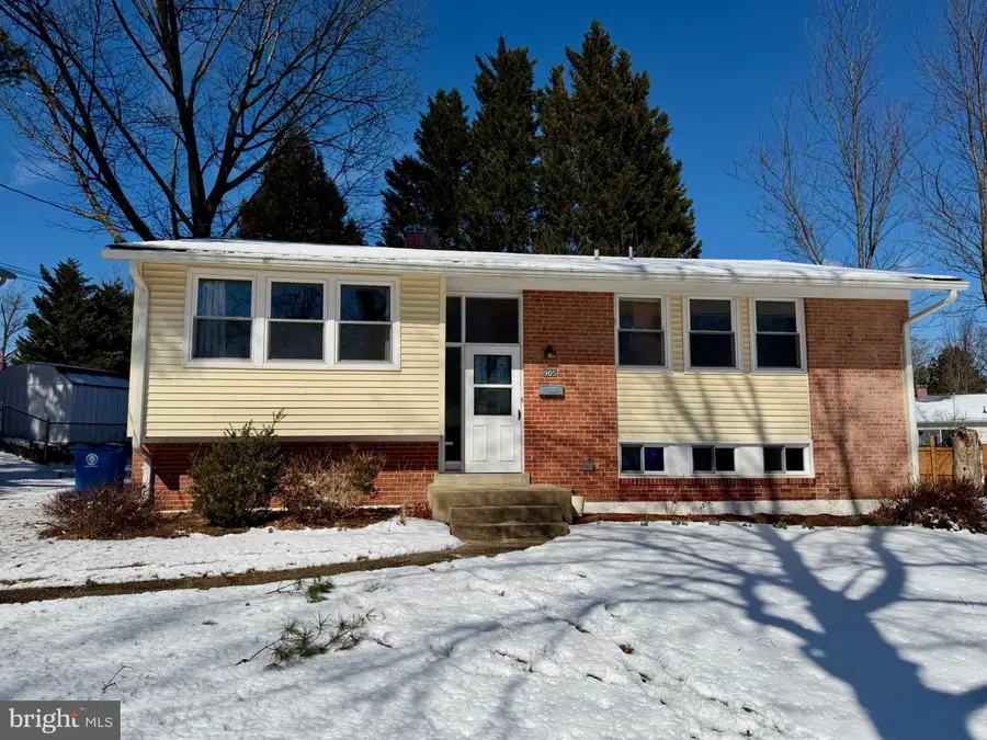 905 Playford Ln, Silver Spring, MD 20901 - #2