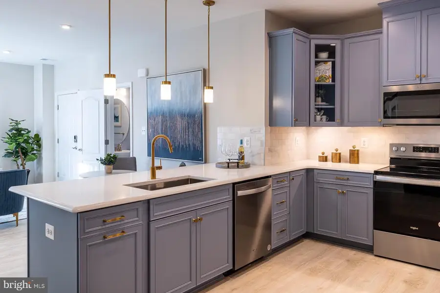 83 Central Ave, Gaithersburg, MD 20877 - #3