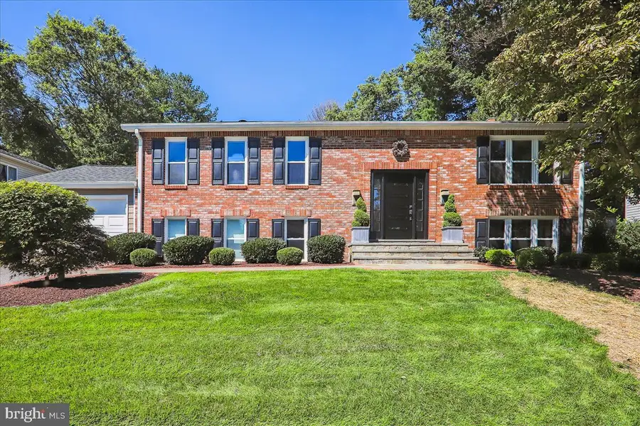 15208 Bunchberry Ct, North Potomac, MD 20878 - #2