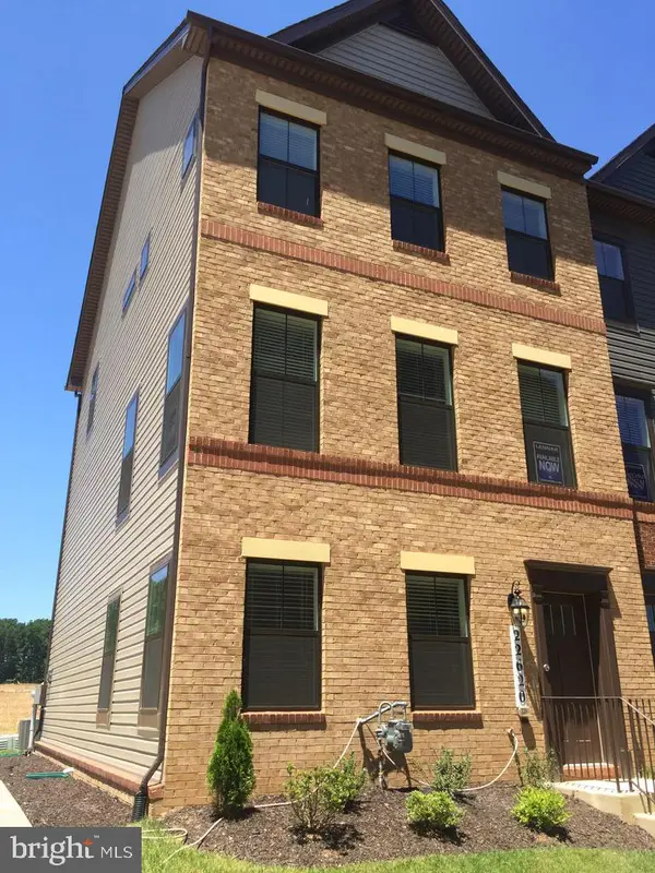 22620 Tate St, CLARKSBURG, MD 20871