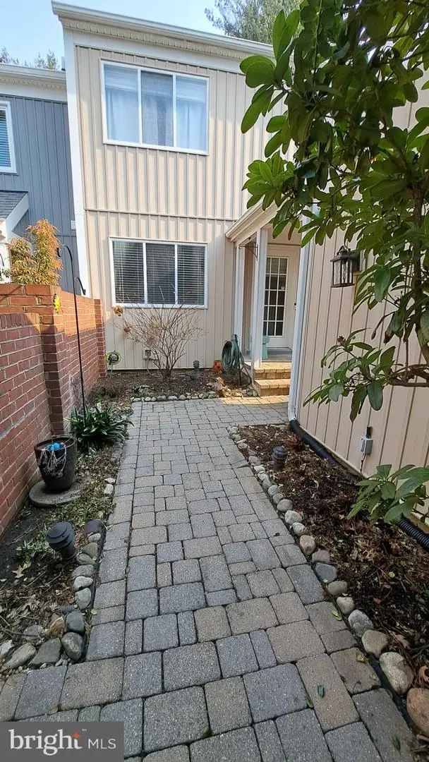 20716 Highland Hall Dr, Montgomery Village, MD 20886 - #2