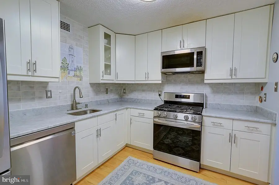 5225 Pooks Hill Rd #424n, Bethesda, MD 20814 - #2