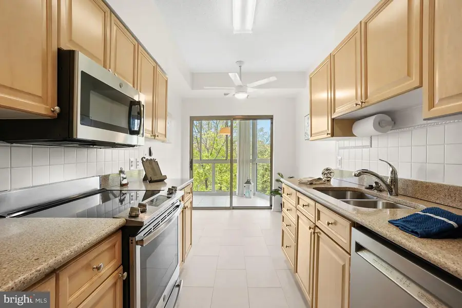 2904 N Leisure World Blvd #403, Silver Spring, MD 20906 - #3