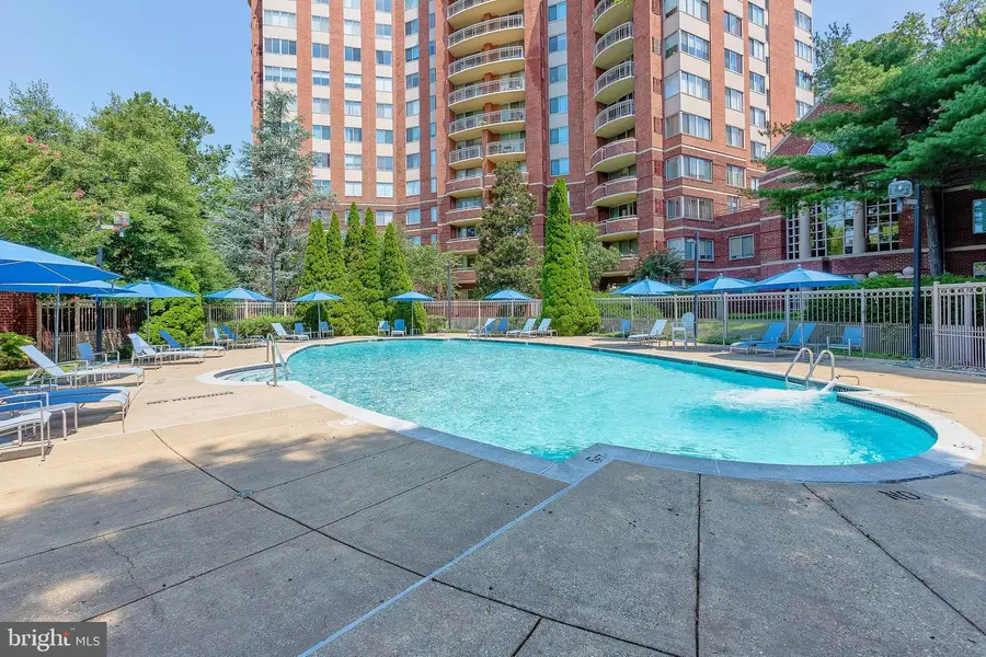 5800 Nicholson Ln #1-805, North Bethesda, MD 20852 - #2