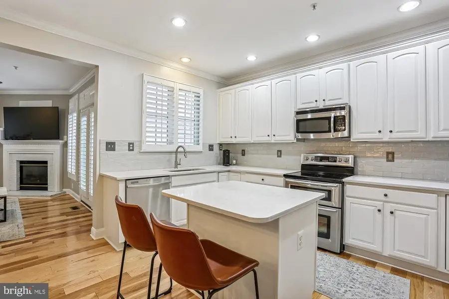 1123 Main St, Gaithersburg, MD 20878 - #2