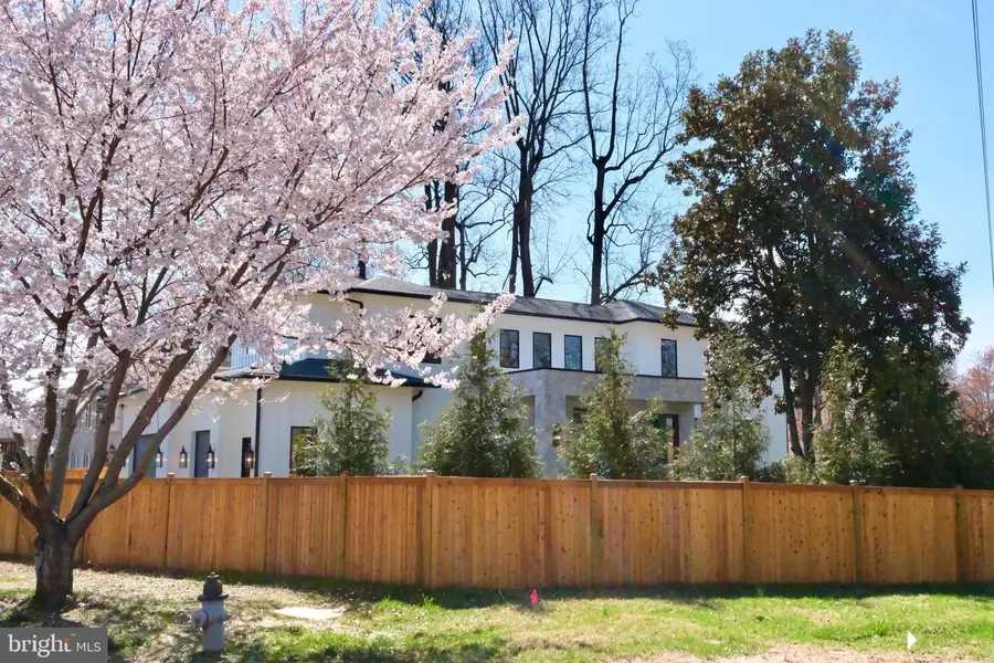 6116 Eastview St, Bethesda, MD 20817 - #3