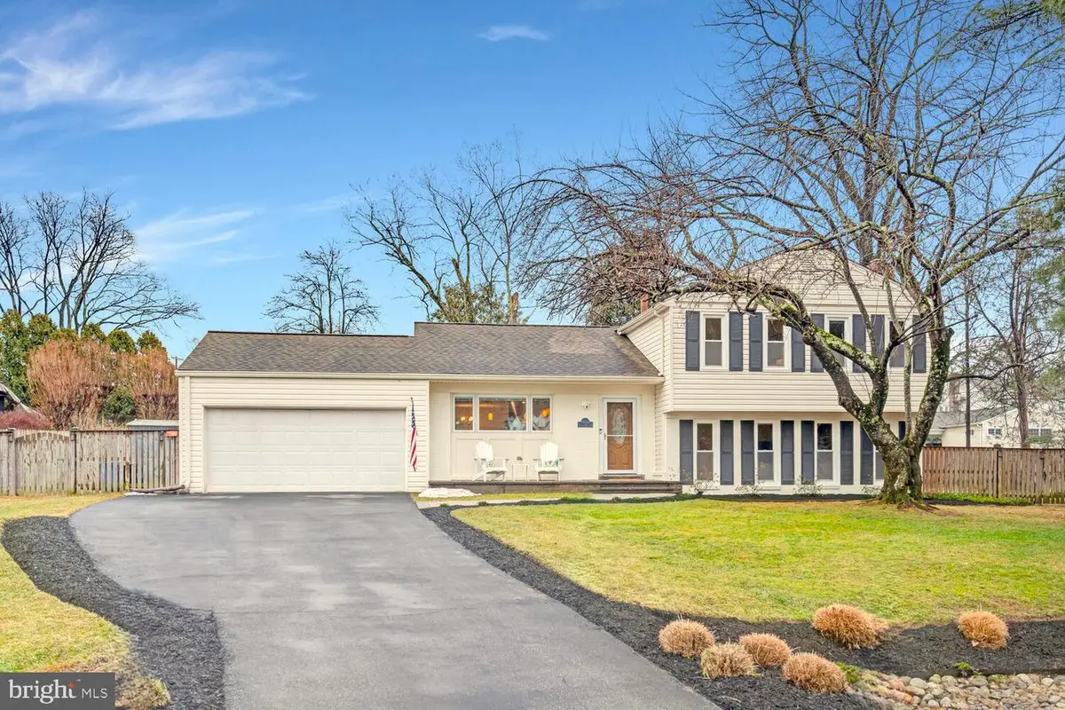 15020 Rocking Spring Dr, Rockville, MD 20853 - #1