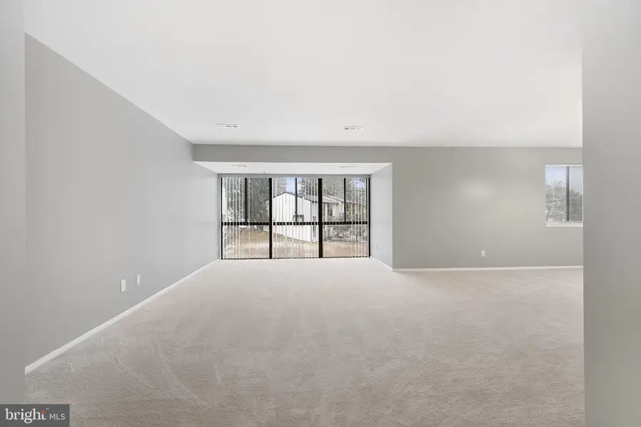 18927 Mills Choice Rd #6, Montgomery Village, MD 20886 - #3