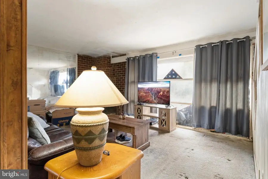 1612 Marshall Ave, Rockville, MD 20851 - #3