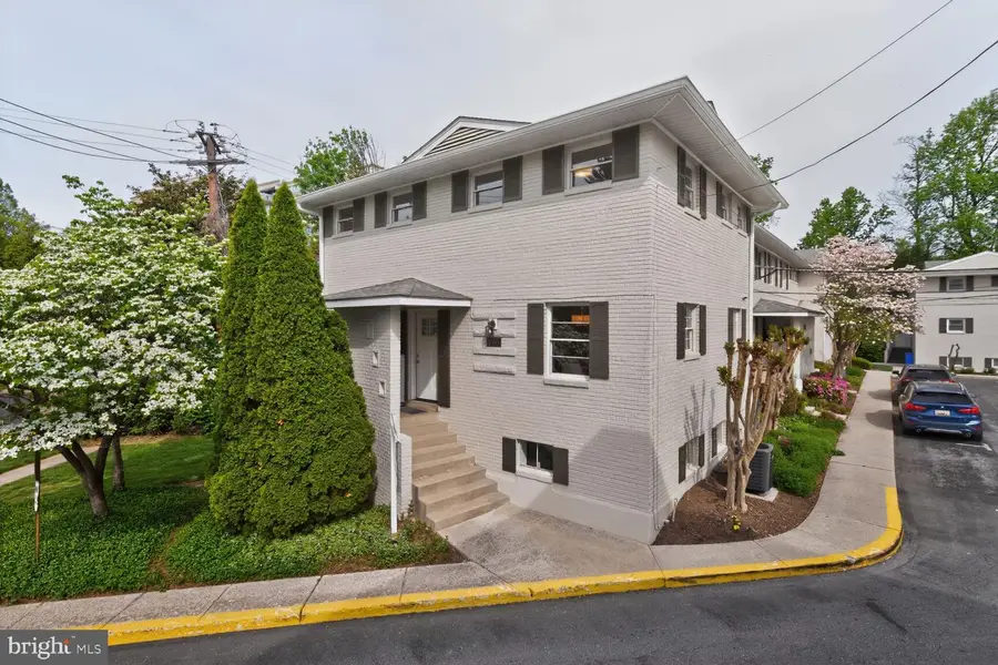 5363 Pooks Hill Rd, Bethesda, MD 20814 - #2