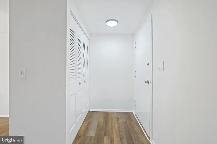 411 Christopher Ave #33, Gaithersburg, MD 20879 - #2