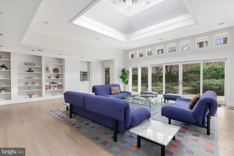 7201 Selkirk Dr, Bethesda, MD 20817 - #2