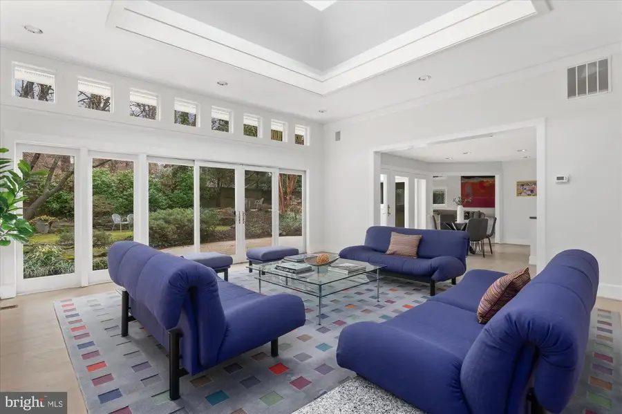 7201 Selkirk Dr, Bethesda, MD 20817 - #3