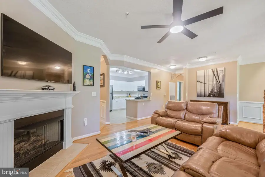 7 Booth St #202, Gaithersburg, MD 20878 - #3