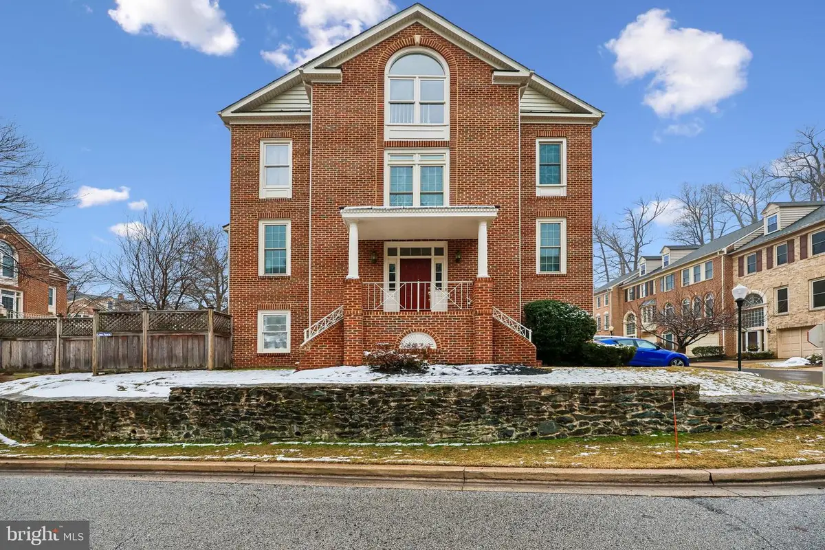 9725 Whitley Park Pl #th-6, Bethesda, MD 20814 - #1