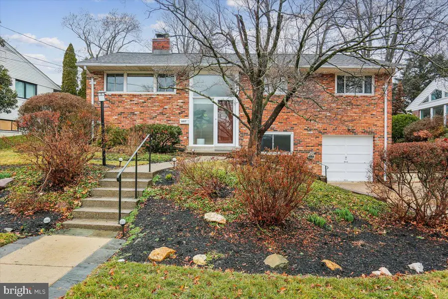 6017 Cheshire Dr, Bethesda, MD 20814 - #2