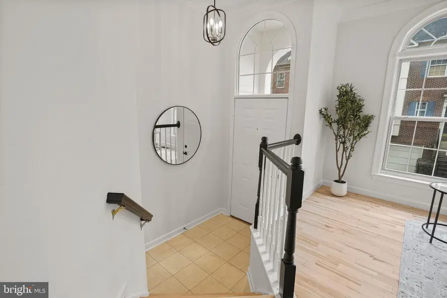 2028 Ashleigh Woods Ct, Rockville, MD 20851 - #2