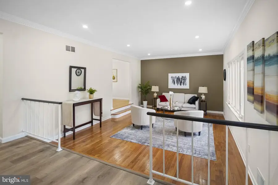 1705 Crestview Dr, Rockville, MD 20854 - #2