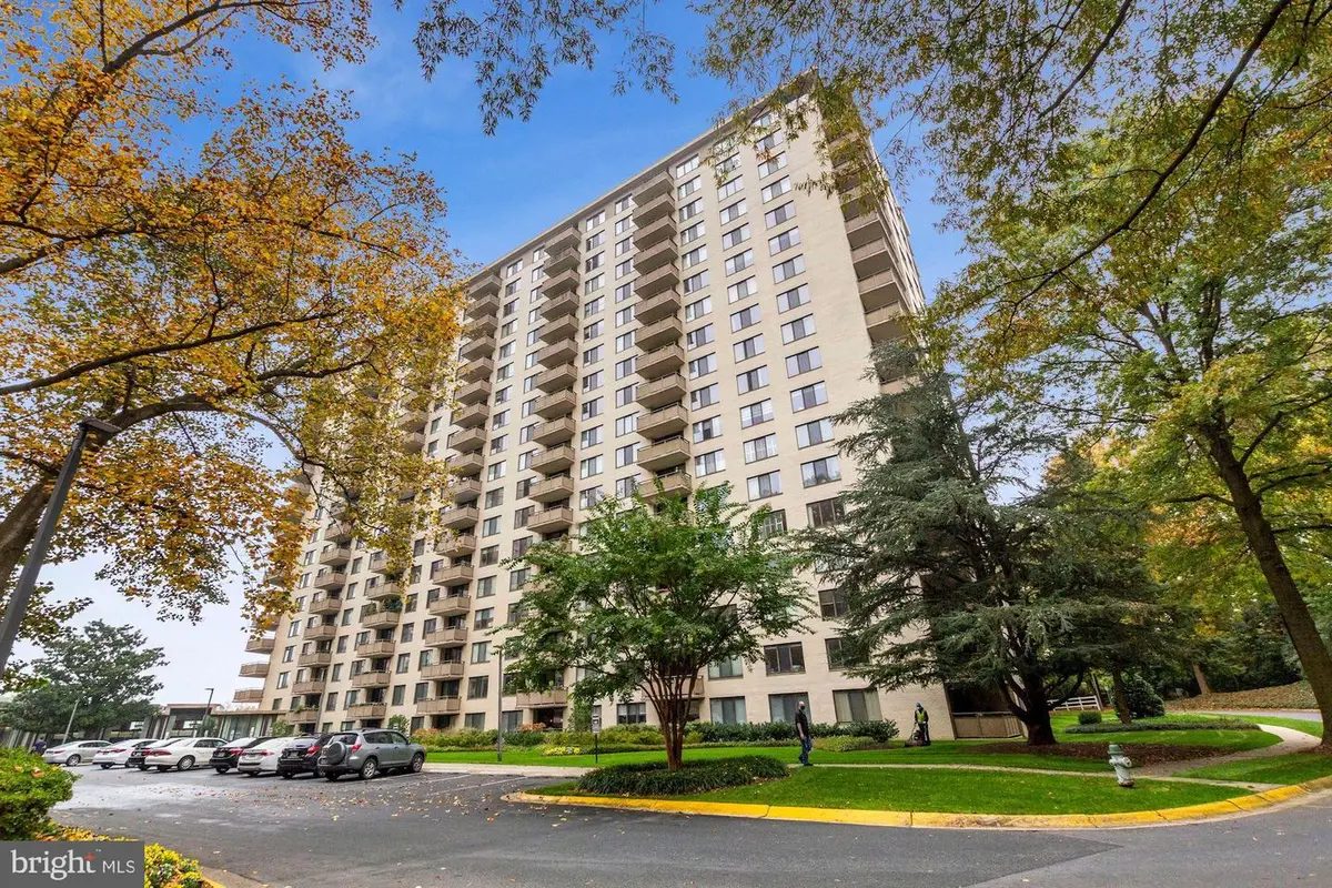 5225 Pooks Hill Rd #422n, Bethesda, MD 20814 - #1