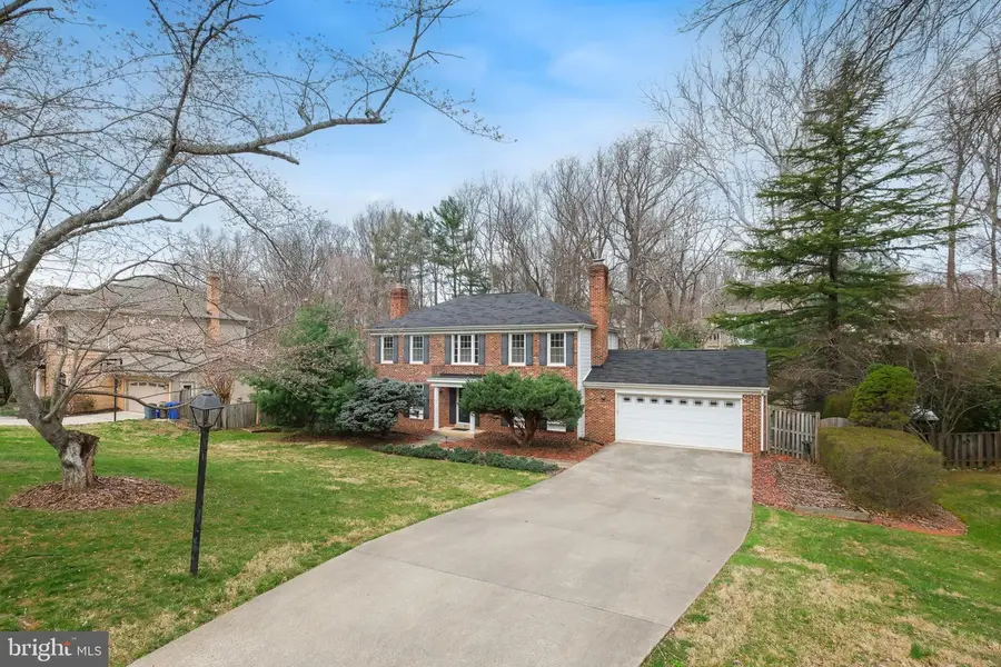 9 Trailridge Ct, Potomac, MD 20854 - #2