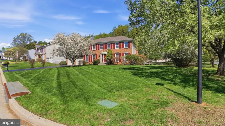 11201 Lake Breeze, North Potomac, MD 20878 - #2