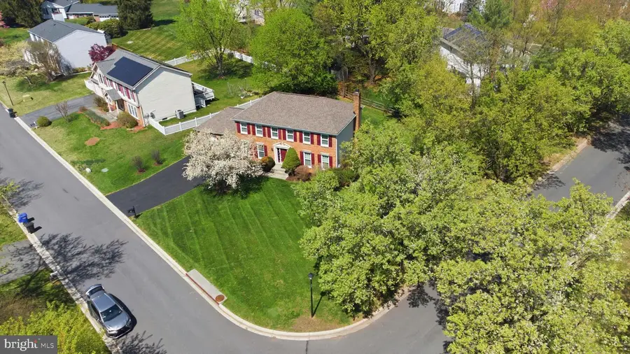 11201 Lake Breeze, North Potomac, MD 20878 - #3