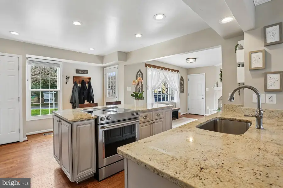 9 Midsummer Ct, Gaithersburg, MD 20878 - #3