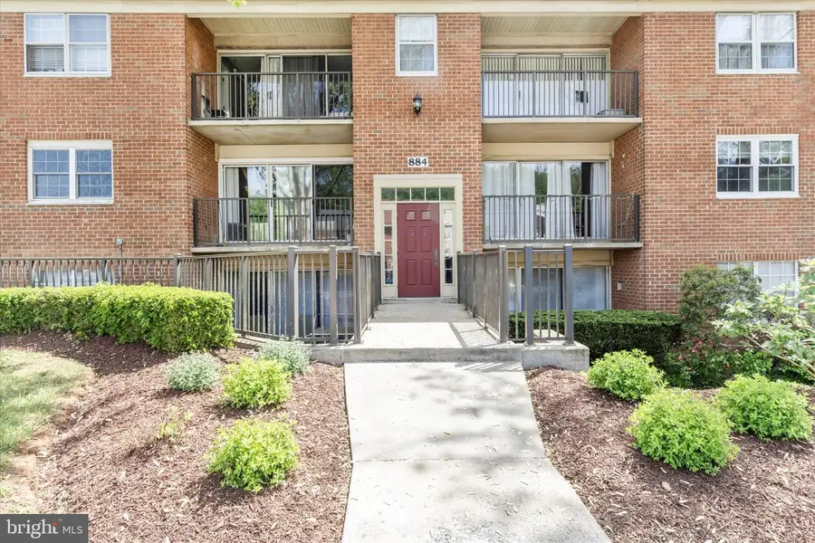 884 College Pkwy #201, Rockville, MD 20850 - #2