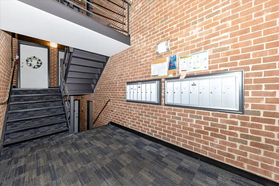 884 College Pkwy #201, Rockville, MD 20850 - #3