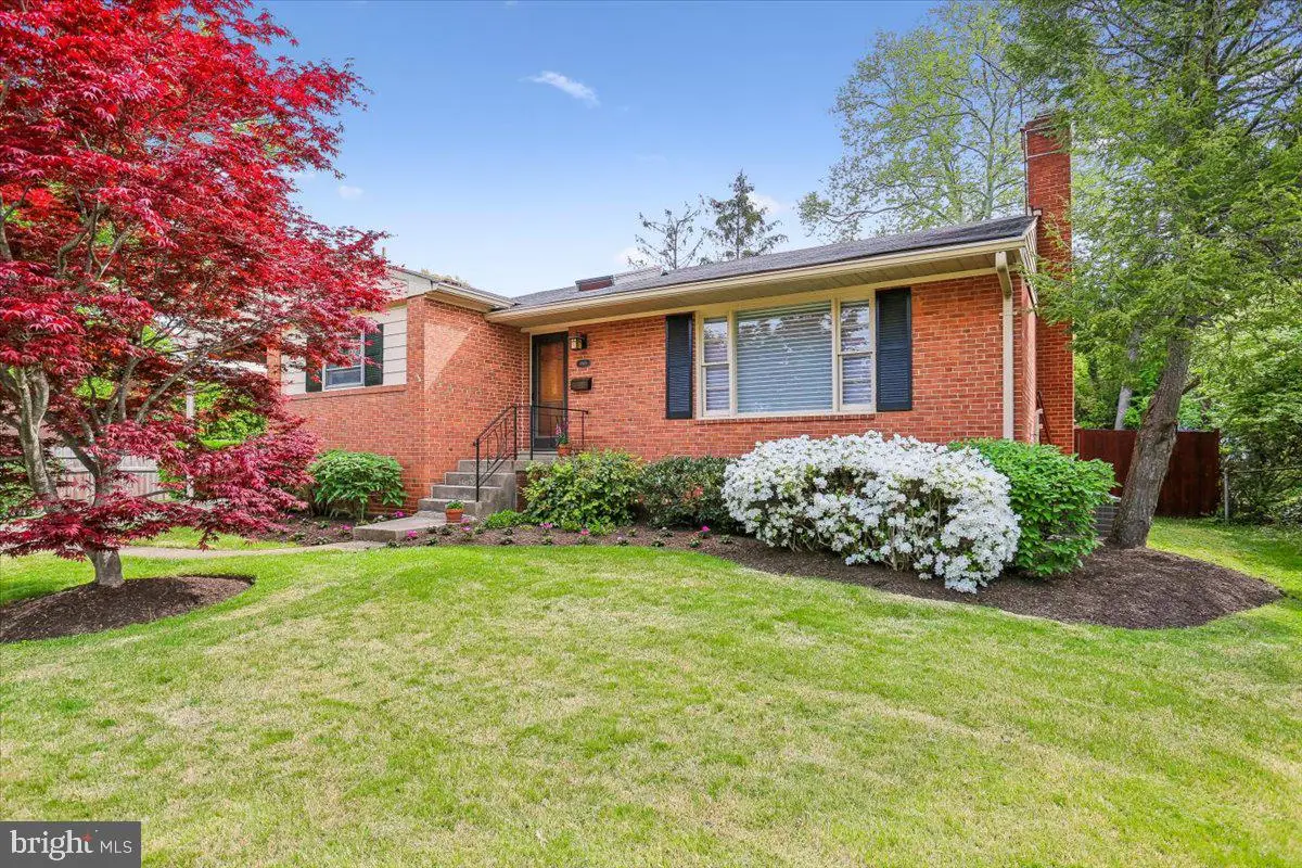 9909 Ashburton Ln, Bethesda, MD 20817 - #1