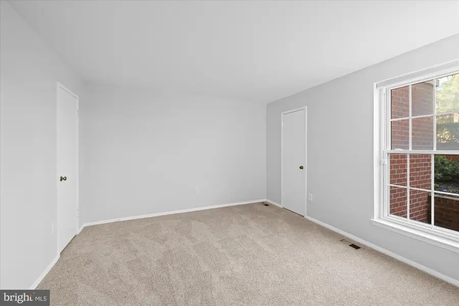 3720 Ferrara Dr #5, Silver Spring, MD 20906 - #2