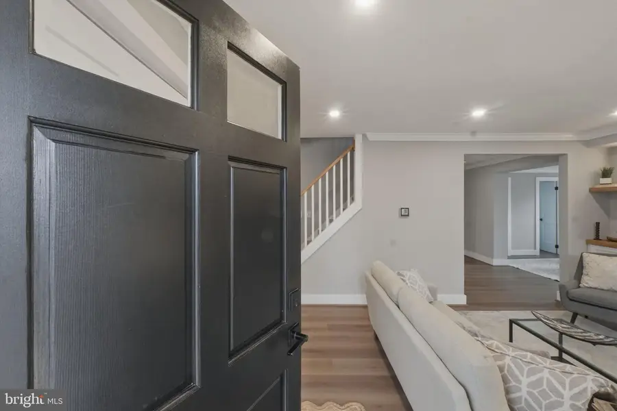 4218 Brookfield Dr, Kensington, MD 20895 - #2