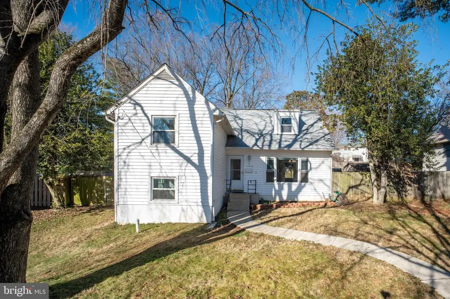 13306 Grenoble Dr, Rockville, MD 20853 - #3