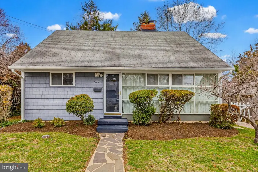 5723 Wainwright Ave, Rockville, MD 20851 - #2