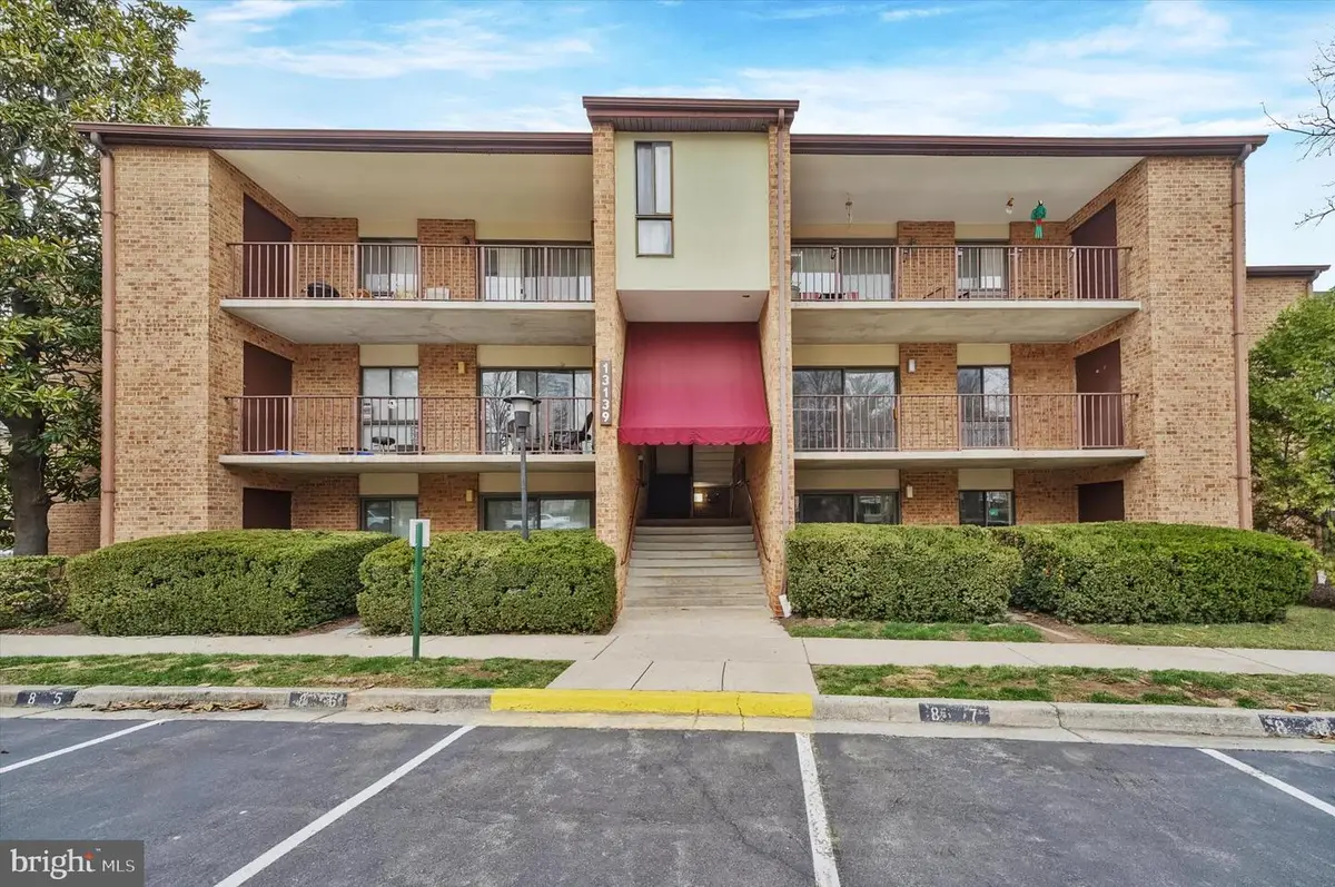 13139 Dairymaid Dr #204, Germantown, MD 20874 - #1