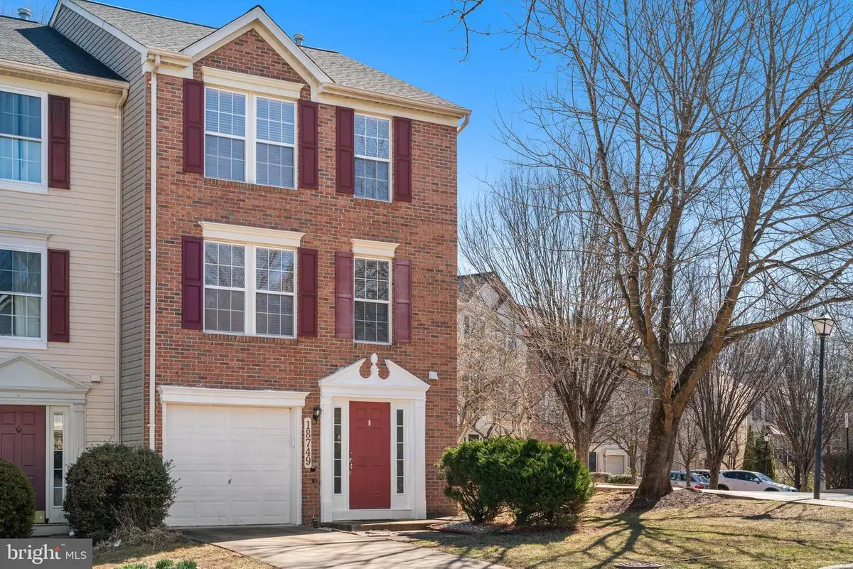 18749 Harmony Woods Ln, Germantown, MD 20874 - #1