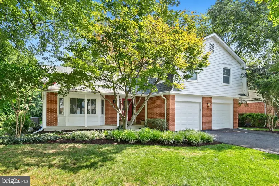 1701 Glastonberry Rd, Potomac, MD 20854 - #2