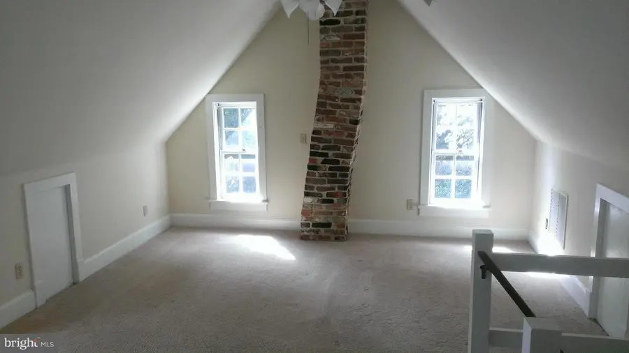 1080 Copperstone Ct, Rockville, MD 20852 - #2